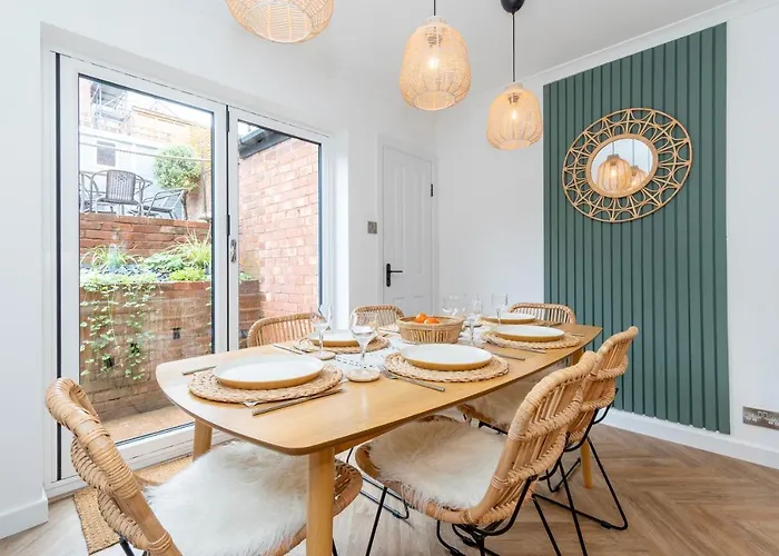 Athelstan Townhouse - A Chic Townhouse In The Heart Of Historical Exeter 5Mins To Centre