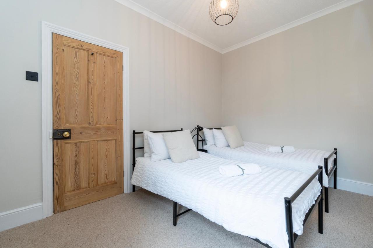 Сasa de vacaciones Athelstan Townhouse - A Chic Townhouse In The Heart Of Historical 5mins To Centre